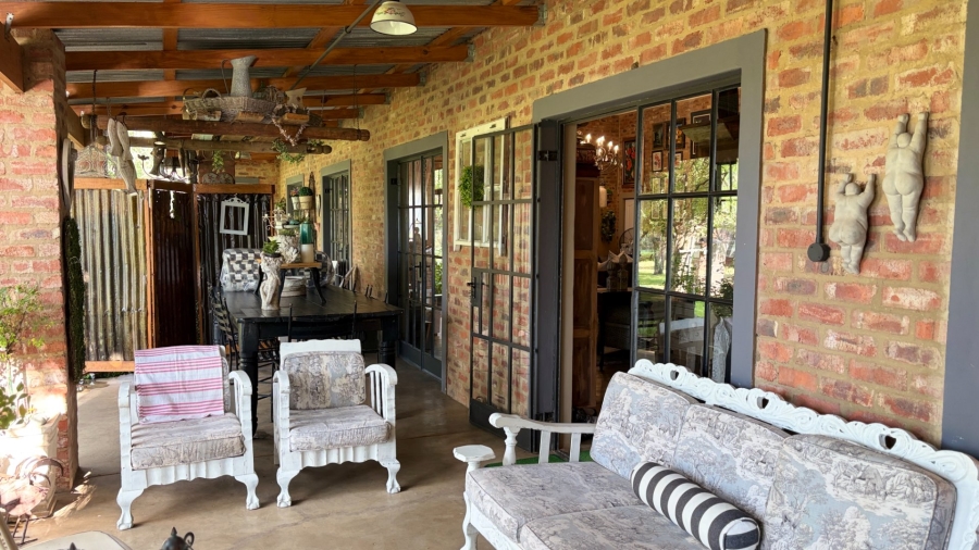 4 Bedroom Property for Sale in Viljoenskroon Rural Free State